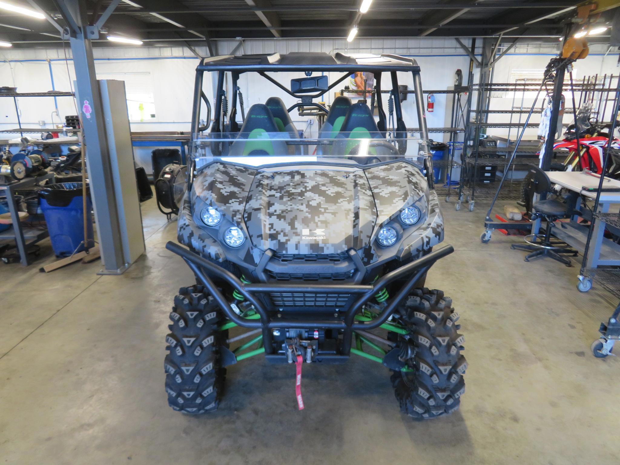 EB815 2018 18 Kawasaki Teryx 4Le